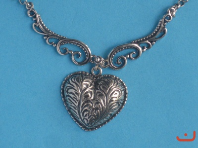 Herz Collier C-7048